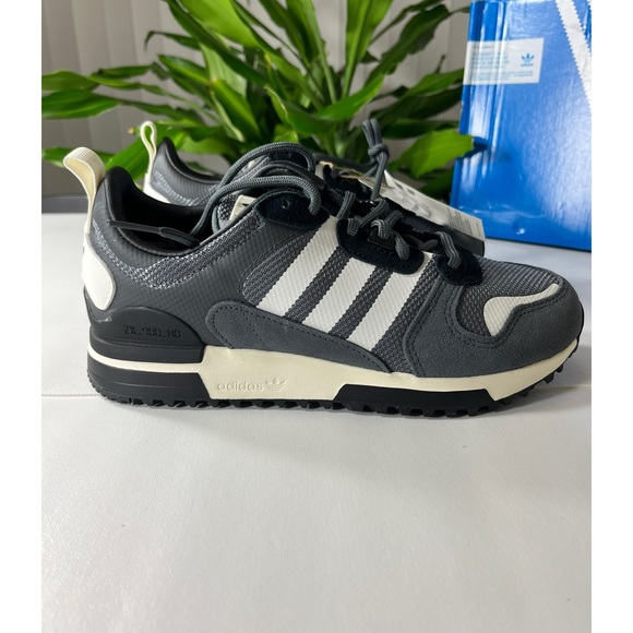 NEW ADIDAS* “ZX 700 HD” - Picture 7 of 16